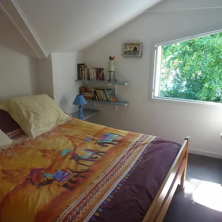 House With 2 Bedrooms In Arcachon, With Enclosed Garden - 800 M From T *